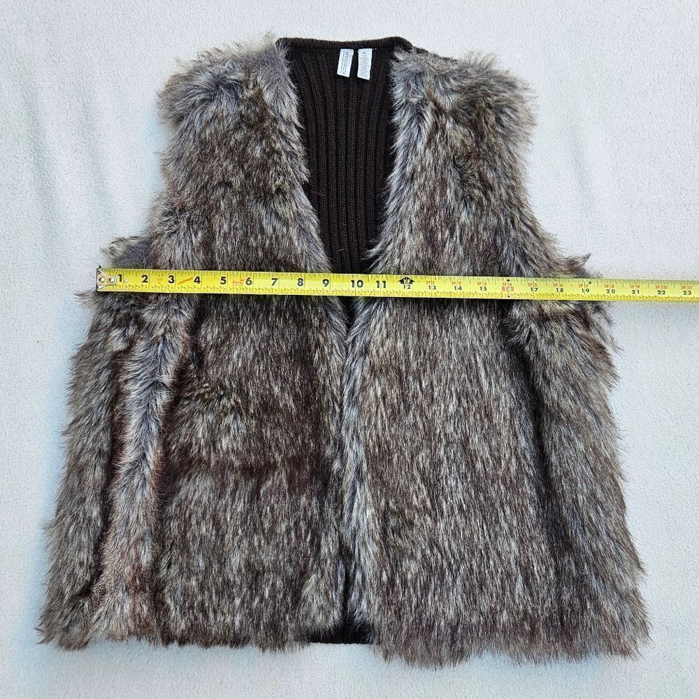 Madison Brown Faux Fur Sweater Vest - Picture 5 of 10